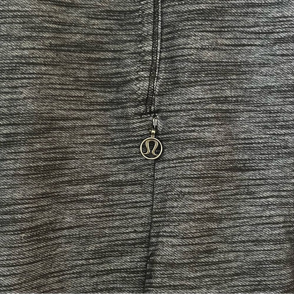 Lululemon Daily Yoga Jacket Slub Denim Polar Haze Black Blue Full Zip Size 4 - Picture 6 of 10